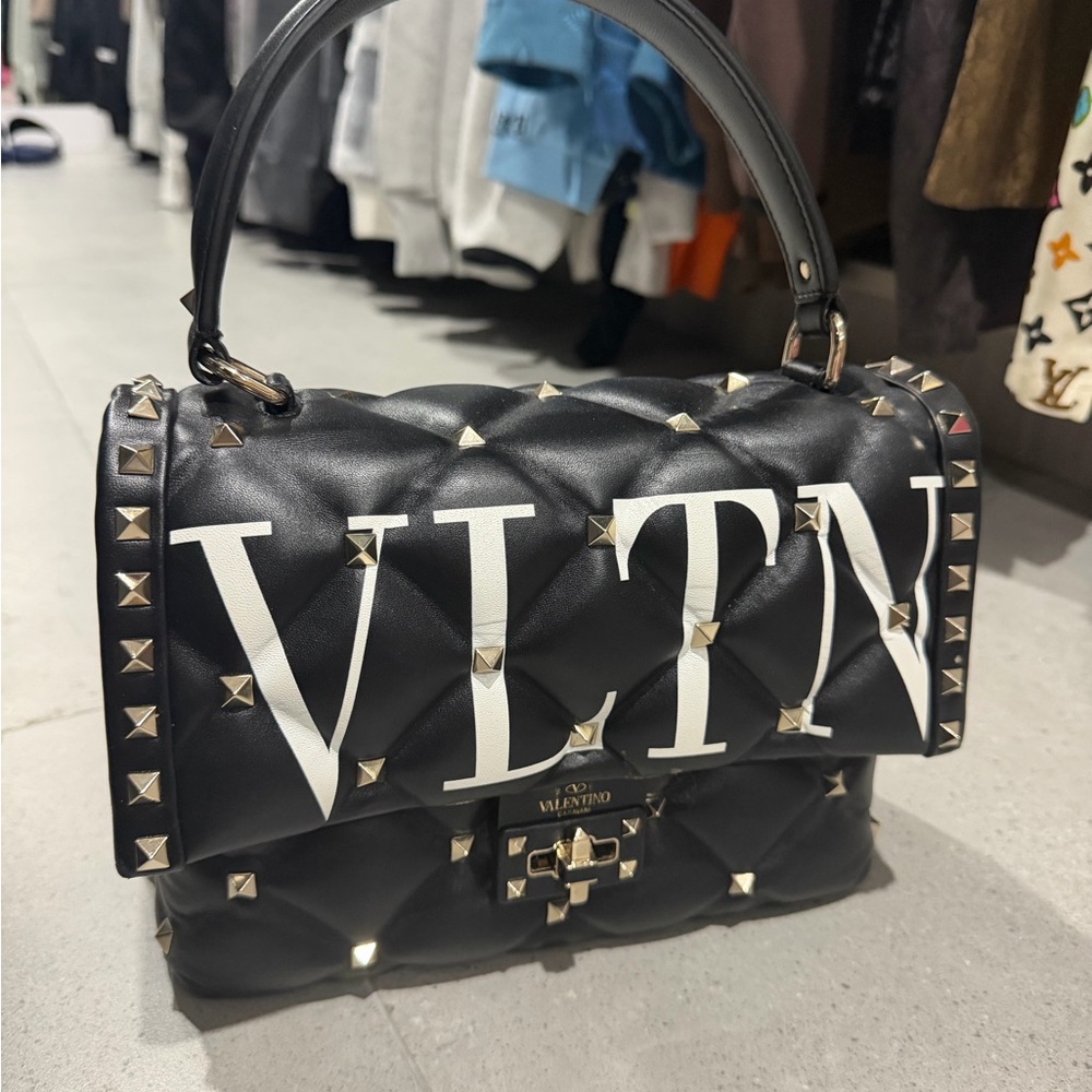 Valentino Garavani Rockstud Quilted VLTN Top Handle Bag in Black authentic